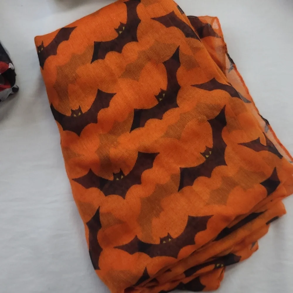 Lot of 9 infinity scarves including Halloween ๐ Christmas ๐ and more! - Picture 4 of 16